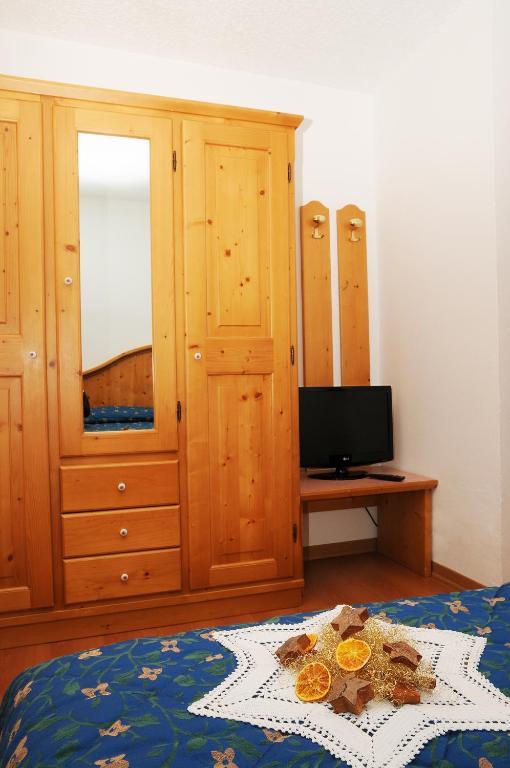 Residence Marisol Camere & Appartamenti - Mezzana Centre الغرفة الصورة