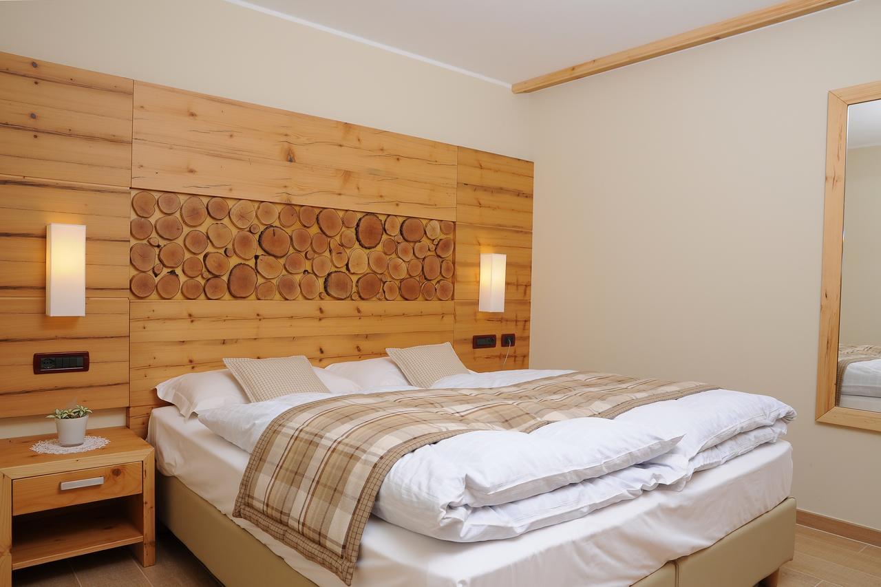 Residence Marisol Camere & Appartamenti - Mezzana Centre المظهر الخارجي الصورة